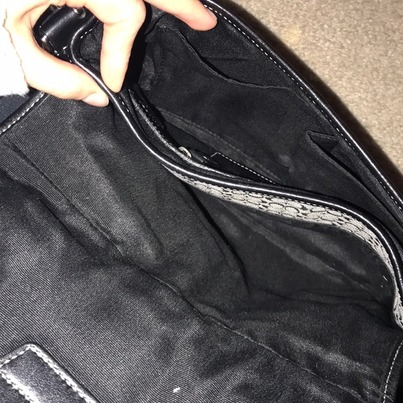 COACH BAG price negotiable - Picture 2 of 3